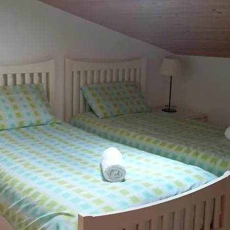 4 Pers Piscine Chauffee Proche Plages Apartment *